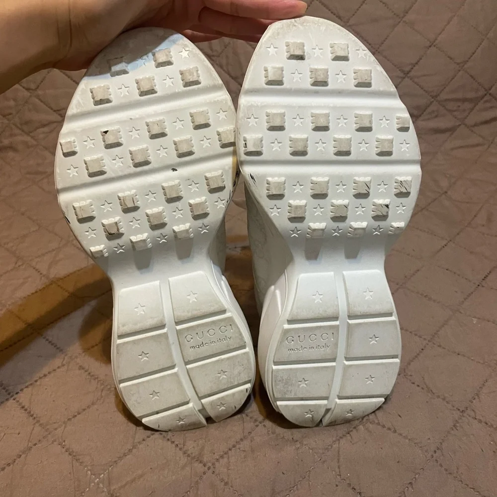 Authentic Gucci White GG Supreme Canvas Rhyton Sneakers - Picture 8 of 13